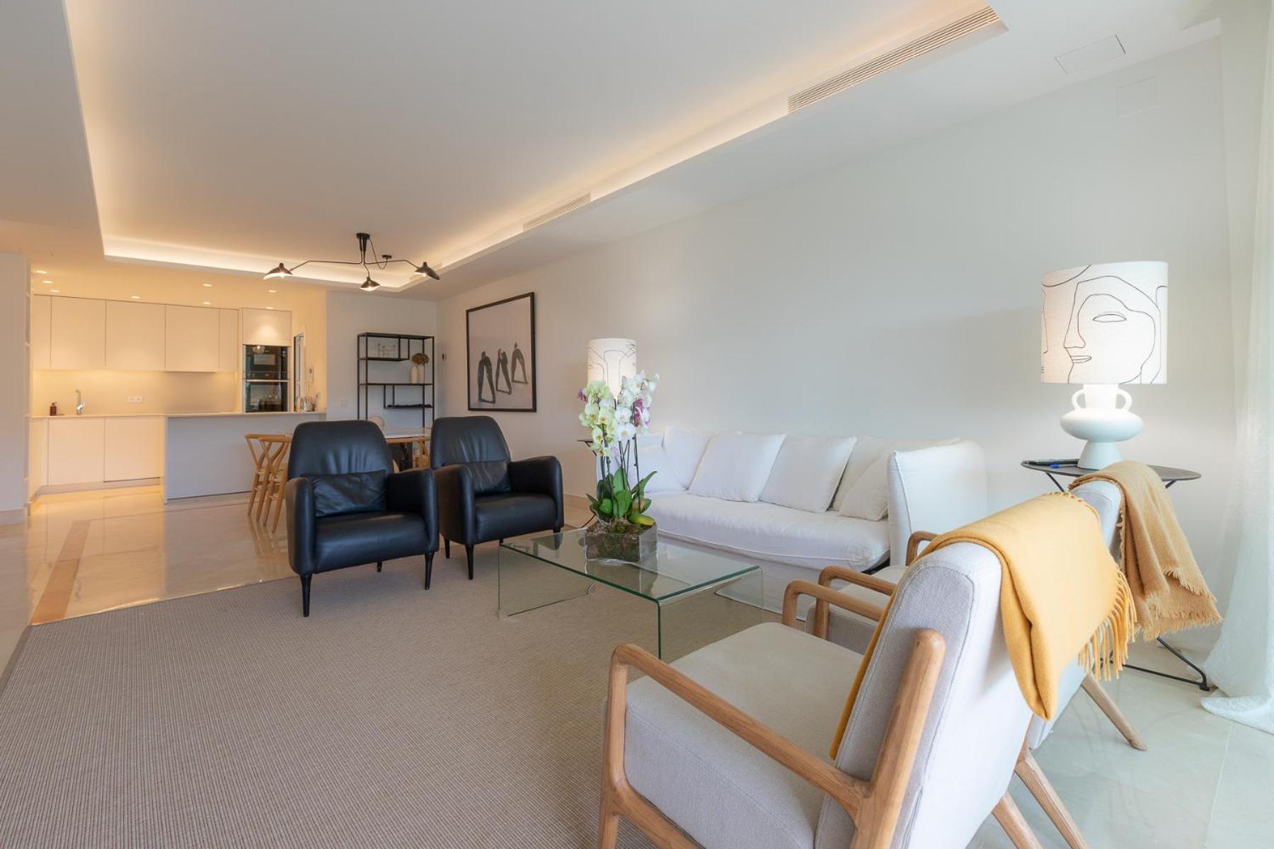 Lujoso Apartamento Con Piscina En Paseo Maritimo Marbella Exterior foto